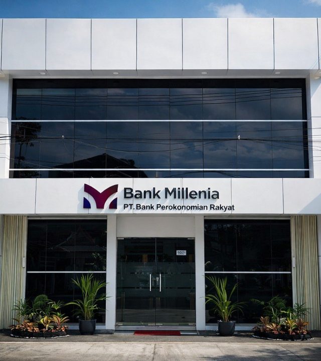 photo 6303243117297077943 y